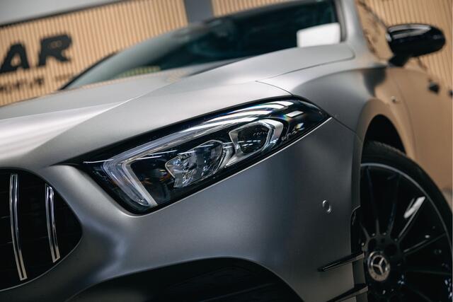 Mercedes-Benz A-KLASSE 250 e | Burmester | Pano | Hybride | Matte Grijs | Head-Up | Stoelverwarming |