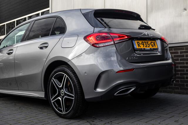 Mercedes-Benz A-KLASSE 250 e 218 pk Business Solution AMG Limited / Wide-screen/ Matrix-Led/ Camera/ Sport-Stoelen/ Stoel.Verw/ Night-Pakket/ 18'' LMV