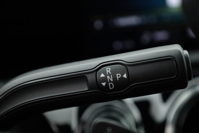 Mercedes-Benz A-KLASSE 180 d Business Solution | Navi | Camera | Apple CarPlay | Trekhaak | Clima