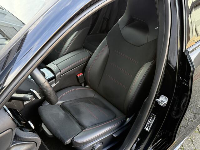 Mercedes-Benz A-KLASSE 250 e Business Line | AMG Pakket | Sfeerverlichting | Pano | Widescreen