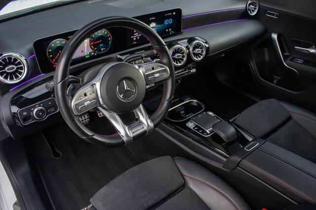 Mercedes-Benz A-KLASSE 250 e AMG Line PANO Burmester Sfeerverlichting Parkeerassistent