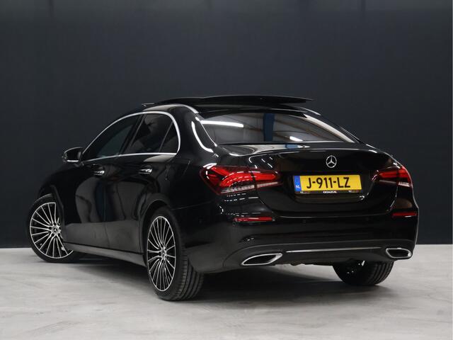Mercedes-Benz A-KLASSE 180 Sport Luxury [TREKHAAK INKLAPBAAR, SCHUIFKANTELDAK, MEMORY SEATS, BURMESTER SOUND, CAMERA, STOELVERWARMING, VOL LEDER, BLUETOOTH, CRUISE, CLIMATE, NIEUWSTAAT]