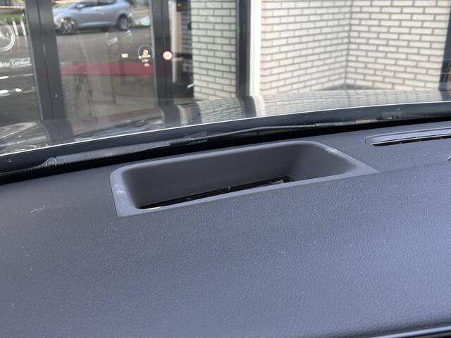 Mercedes-Benz A-KLASSE 250 e AMG Line | Trekhaak | Panoramadak | Head-up display