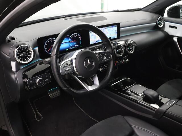 Mercedes-Benz A-KLASSE 250 e Advantage | Widescreen | Stoelverwarming | Sfeerverlichting | Achteruitrijcamera |