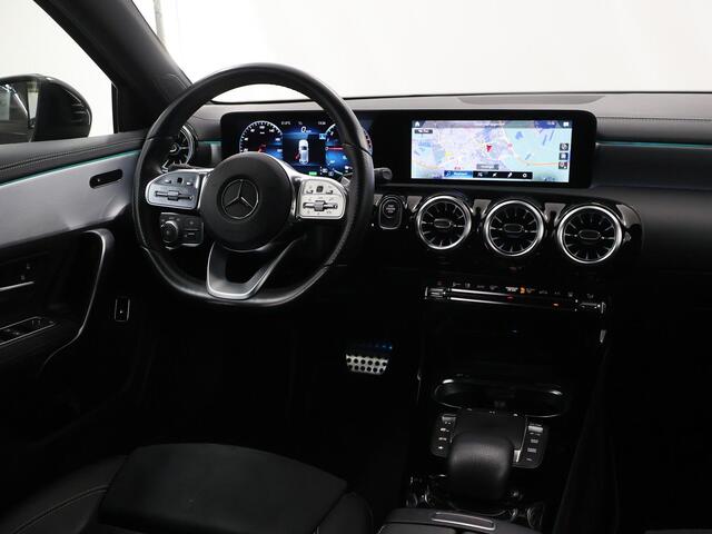Mercedes-Benz A-KLASSE 250 e Advantage | Widescreen | Stoelverwarming | Sfeerverlichting | Achteruitrijcamera |