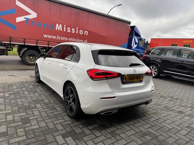 Mercedes-Benz A-KLASSE 180 Premium Plus | 12MND GARANTIE | LED | CARPLAY | NAVI | CRUISE | LMV | LEDER |