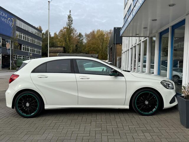 Mercedes-Benz A-KLASSE A200 Motorsport Edition AMG pakket I Panoramadak I Camera I Navigatie