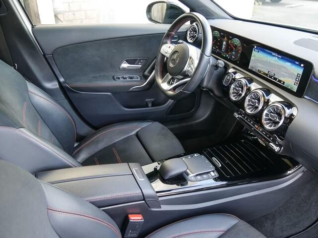 Mercedes-Benz A-KLASSE 250e AMG Line ** HP-LED, NAVI+, PANORAMA, NIGHT, ACC, 19-inch LMV, AMBIENTE ** 1e EIG - UNFALLFREI ** ** INFORMEER OOK NAAR ONZE AANTREKKELIJKE FINANCIAL-LEASE TARIEVEN **