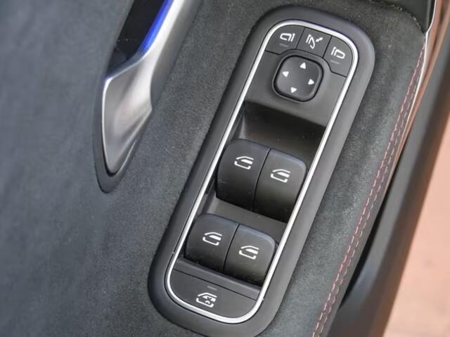 Mercedes-Benz A-KLASSE 250e AMG Line ** HP-LED, NAVI+, PANORAMA, NIGHT, ACC, 19-inch LMV, AMBIENTE ** 1e EIG - UNFALLFREI ** ** INFORMEER OOK NAAR ONZE AANTREKKELIJKE FINANCIAL-LEASE TARIEVEN **