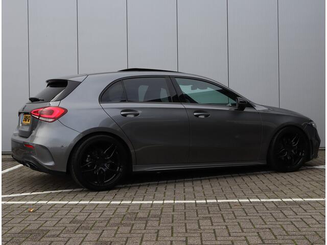 Mercedes-Benz A-KLASSE 180 AMG-line | Sfeerverlichting | Panoramadak | NAP