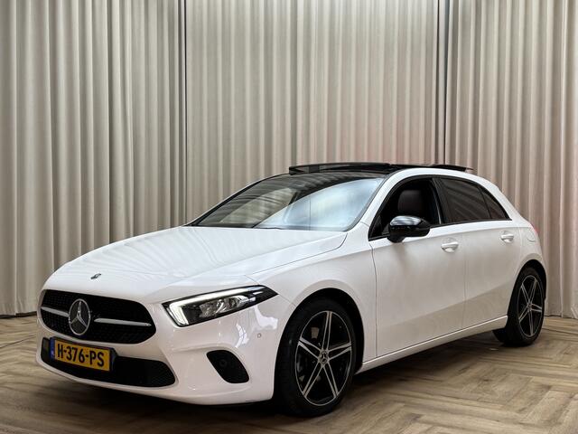 Mercedes-Benz A-KLASSE 200 *Panodak* 1/2 Leder / Stoelverwarming / Cruise / Navigatie / 18'' LMV / LED / ECC Clima