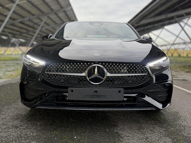 Mercedes-Benz A-KLASSE 250e Business Solution AMG | Panoramaschuifdak | Stoelverwarming | Achteruitrijcamera | MULTIBEAM LED |