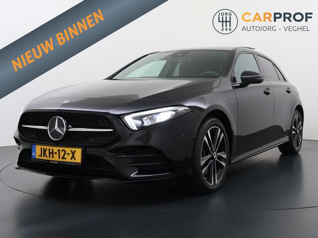Mercedes-Benz A-KLASSE 250 e Business Solution AMG Limited Trekhaak | Panorama Dak | Sfeerverlichting |