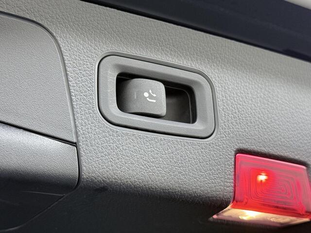 Mercedes-Benz A-KLASSE 250 e Business Solution AMG Limited Trekhaak | Panorama Dak | Sfeerverlichting |