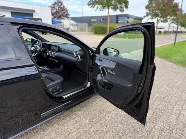 Mercedes-Benz A-KLASSE 250e AMG Pano Multibeam 360 Camera