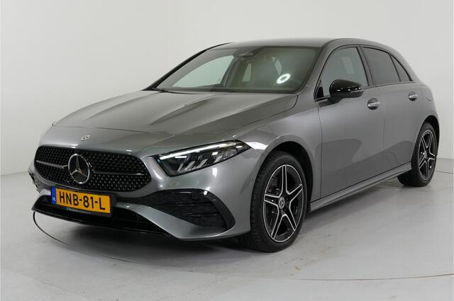 Mercedes-Benz A-KLASSE 250 e AMG Night PHEV 218 pk | Trekhaak | Camera | Stl. verw. | Sfeerverl. | Dodehoek |