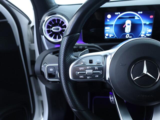 Mercedes-Benz A-KLASSE 250 e Premium Plus | AMG Line | Panoramadak | Sfeerverlichting | Cruise Control | Inclusief 24 maanden MB Certified garantie voor Europa.