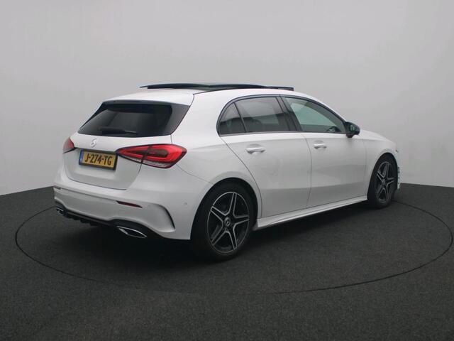 Mercedes-Benz A-KLASSE 180 Business Solution AMG AMG Line | Night Pakket | Panorama Schuif-Kanteldak |Sfeerverlichting | Ledkoplampen | Apple CarPlay | Achteruitrijcamera. Inclusief 24 maanden Mercedes-Benz Certified garantie voor Europa.