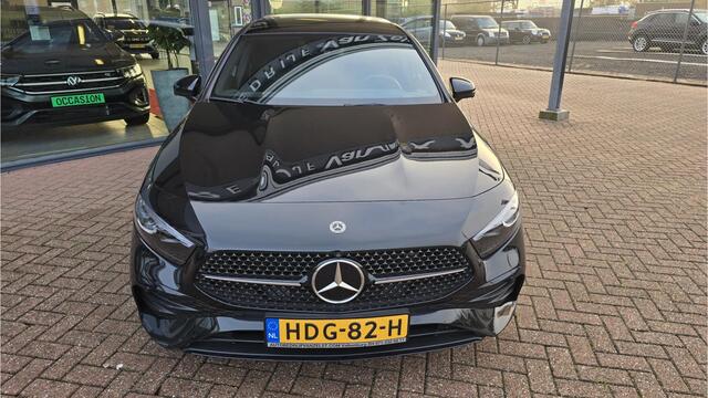 Mercedes-Benz A-KLASSE 220 4MATIC AMG Line 191 PK** Automaat ** PANORAMA ** Head-up display * Memory*Dodehoek detector*LED*Stoel verwarming* Zeer Nette auto Ab. in Nw Staat