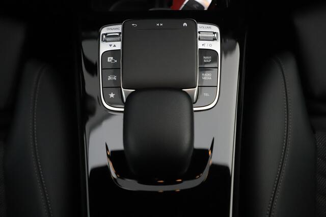Mercedes-Benz A-KLASSE 180 d Business Solution Automaat Half Leder Sportstoelen Widescreen Navigatie Carplay Android Clima Cruise Achteruitrijcamera Getint Glas