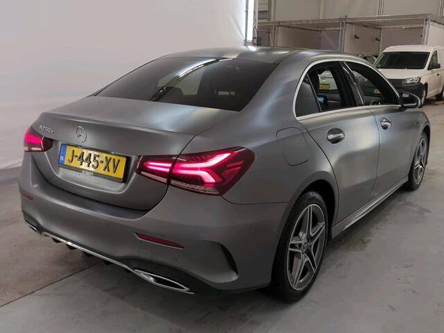 Mercedes-Benz A-KLASSE 250 e AMG Limited Panoramadak Sfeerverlichting Camera Multibeam-Led