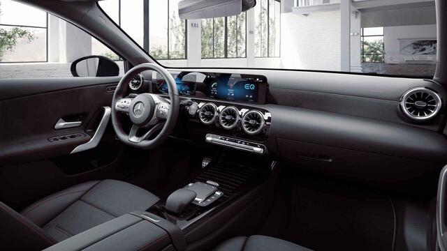 Mercedes-Benz A-KLASSE 250 e AMG Line | Night | Panoramadak | Widescreen | Stoelverwarming | Achteruitrijcamera | Sfeerverlichting |