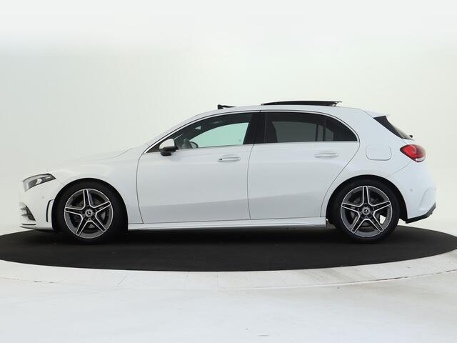 Mercedes-Benz A-KLASSE 200 Launch Edition Premium Plus AMG Styling | Panoramadak | Sfeerverlichting | Head Up Display | Dode hoek assistent | Electr. stoelen met geheugen