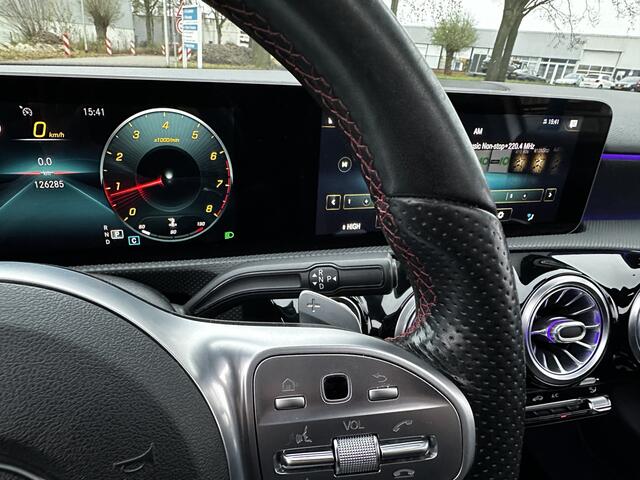 Mercedes-Benz A-KLASSE 180 Business Solution AMG |PANO|CLIMA|STOEL VWM|SFEER|CAMERA|CARPLAY