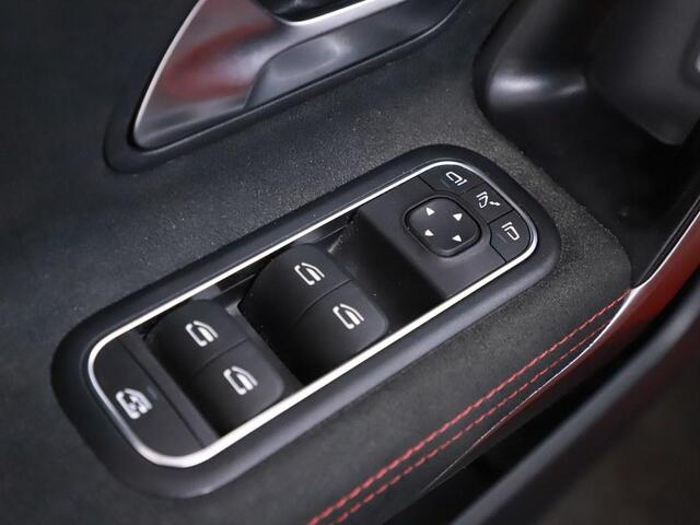 Mercedes-Benz A-KLASSE 250 e Bns Solution AMG Camera/Nav/Trekhaak