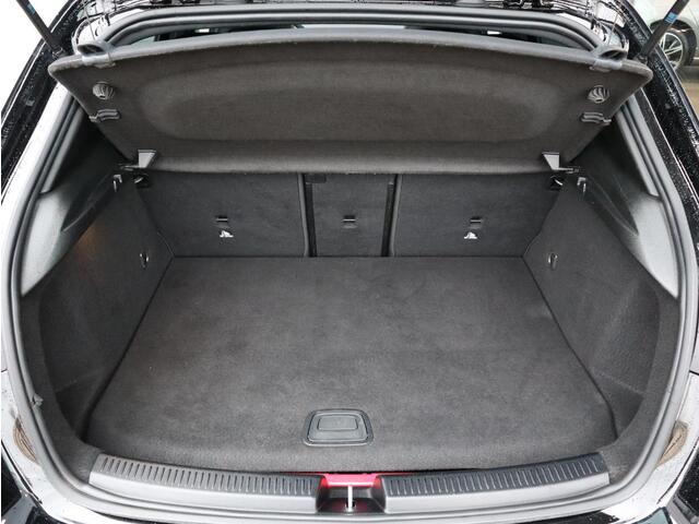 Mercedes-Benz A-KLASSE 250 e Business Solution AMG Limited