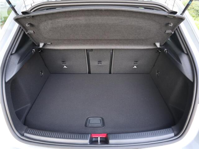 Mercedes-Benz A-KLASSE 250 e Business Line