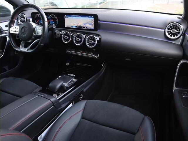 Mercedes-Benz A-KLASSE 250 e Business Solution AMG Limited AMG line | Navigatie | Panoramadak | Memory Seats | Automaat