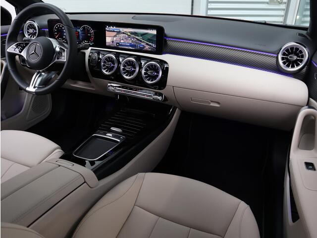 Mercedes-Benz A-KLASSE 250 e Star Edition AMG Line