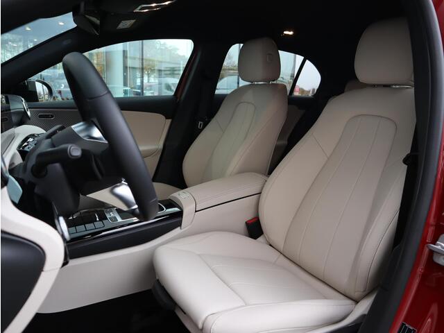 Mercedes-Benz A-KLASSE 250 e Star Edition AMG Line