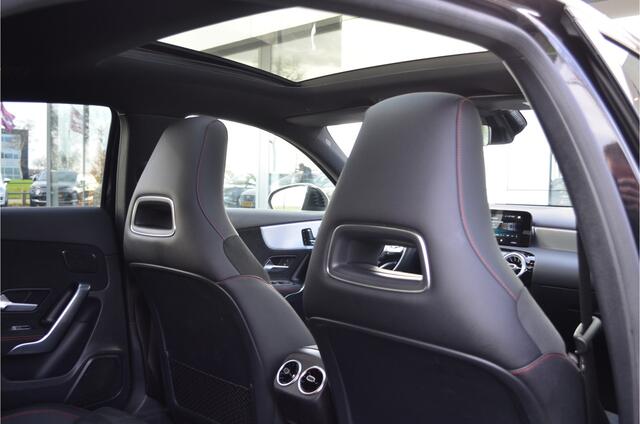 Mercedes-Benz A-KLASSE 250 e AMG Limited Panoramadak | Sfeerv. | Elek.St.geheugen | Camera | Carplay | Mbux