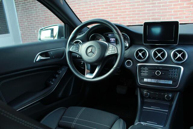 Mercedes-Benz A-KLASSE 180 Ambition | Cruise | Bluetooth | Stoelverwarming |