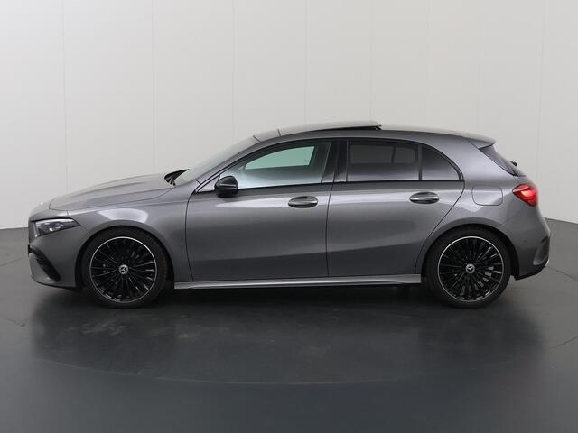 Mercedes-Benz A-KLASSE 180 Business Solution AMG | Elektrisch bedienbaar panoramadak | Achteruitrijcamera | 19inch Multispaak velgen | Mulitbeam koplampen |