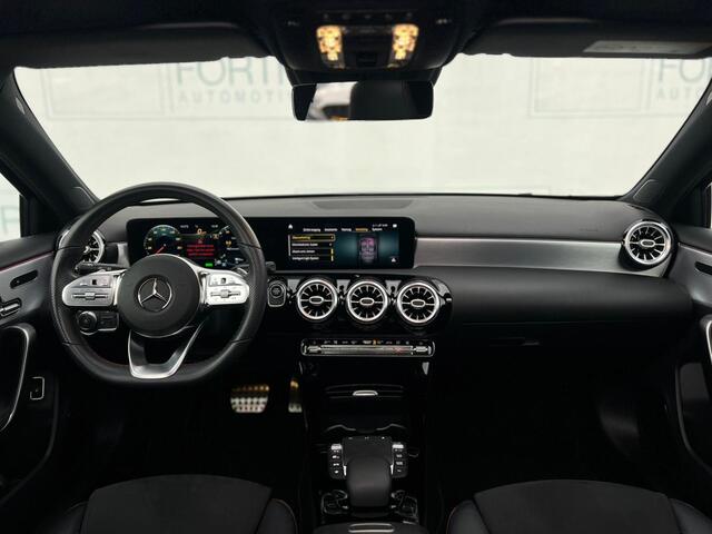 Mercedes-Benz A-KLASSE 250 e Business Solution AMG Limited NL-AUTO | PANO| SFEEVERL | CAMERA | MEMORY |