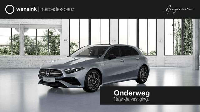 Mercedes-Benz A-KLASSE 250e Business Solution AMG | Panoramaschuifdak | Premium Plus | Head-up display | Dodehoekassistent |