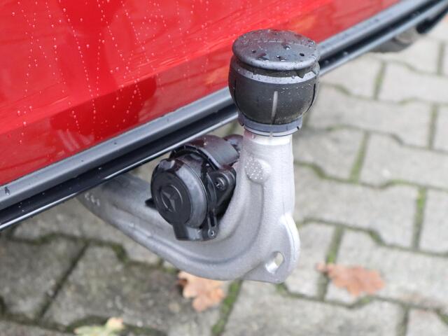 Mercedes-Benz A-KLASSE 250 e Star Edition AMG Line