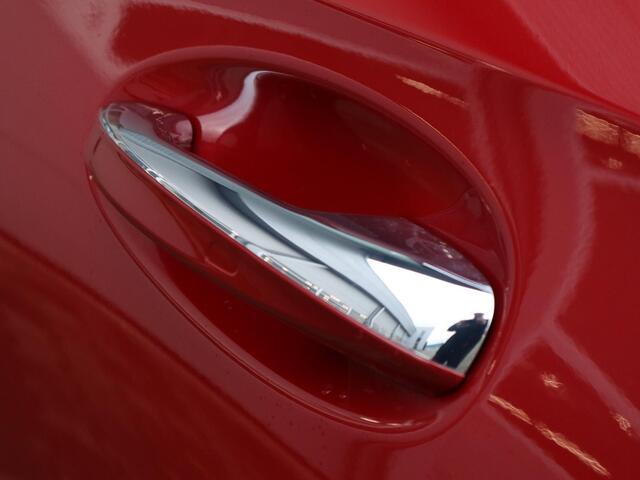 Mercedes-Benz A-KLASSE 250 e Star Edition AMG Line