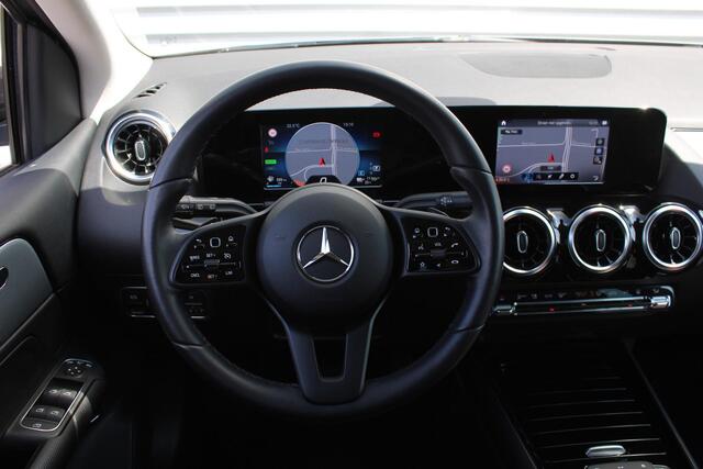 Mercedes-Benz B-KLASSE B250e | Plug-in | 218PK | Automaat | 17" LM | Navi Android | Apple Carplay | Camera | Stoelverwarming |