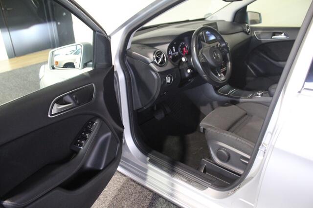 Mercedes-Benz B-KLASSE 180 AMBITION NAP! AUTOMAAT NAVI CRUISE PDC ALL-IN PRIJS!