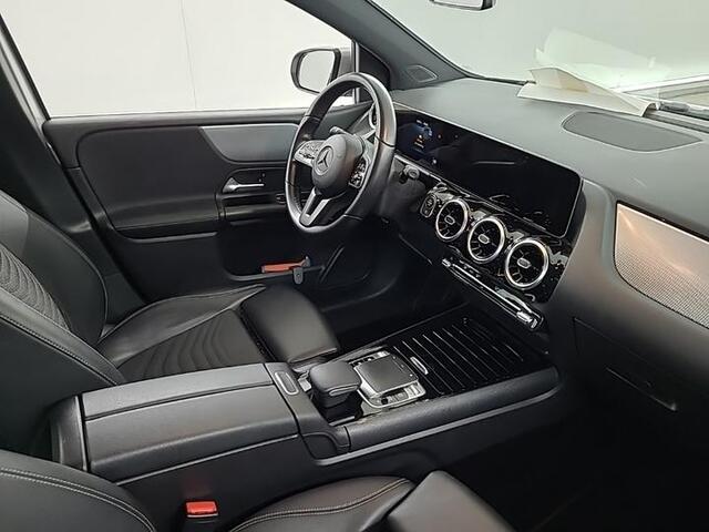 Mercedes-Benz B-KLASSE 180 Business Solution | achteruitrijcamera| Apple carplay| cruise | navi| verwarmde voorstoelen|