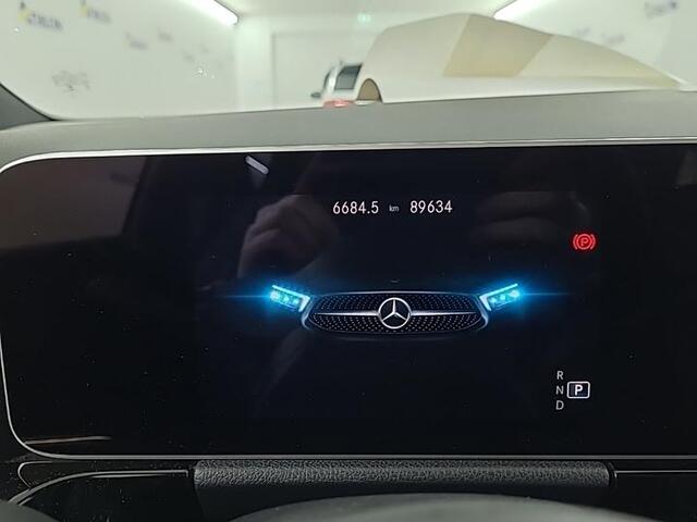 Mercedes-Benz B-KLASSE 180 Business Solution | achteruitrijcamera| Apple carplay| cruise | navi| verwarmde voorstoelen|