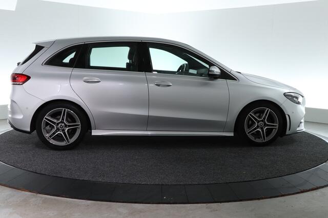 Mercedes-Benz B-KLASSE 180 Business Solution AMG | CLIMA | STOELVERW. | NAVI - CARPLAY | CAMERA |