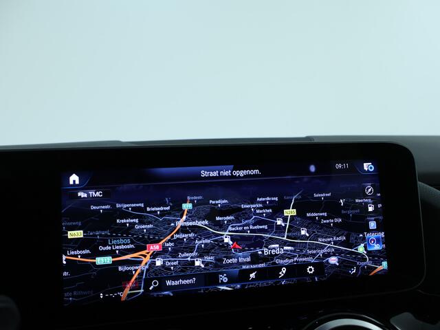 Mercedes-Benz B-KLASSE 180 Business Solution AMG | AMG Line | Panorama Schuif-Kanteldak | EASY PACK achterklep | Achteruitrijcamera | Inclusief 24 maanden Mercedes-Benz Certified garantie voor Europa.