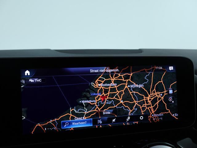 Mercedes-Benz B-KLASSE 180 AMG Nightpakket | Trekhaak | Panoramadak | Stoelverwarming | Augmented Reality | Apple CarPlay | DAB | Inclusief 12 Maanden Garantie