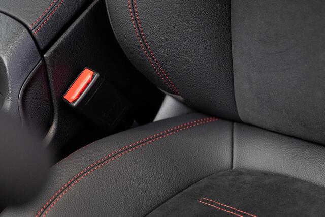 Mercedes-Benz B-KLASSE 180 Star Edition AMG Line Panorama dak | Trekhaak