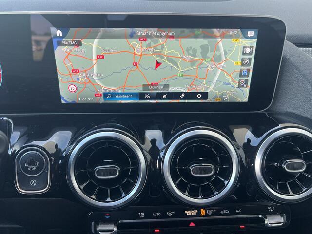 Mercedes-Benz B-KLASSE 180 Automaat Trekhaak Widescreen